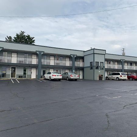 Royal Inn & Suites Knoxville Exterior foto